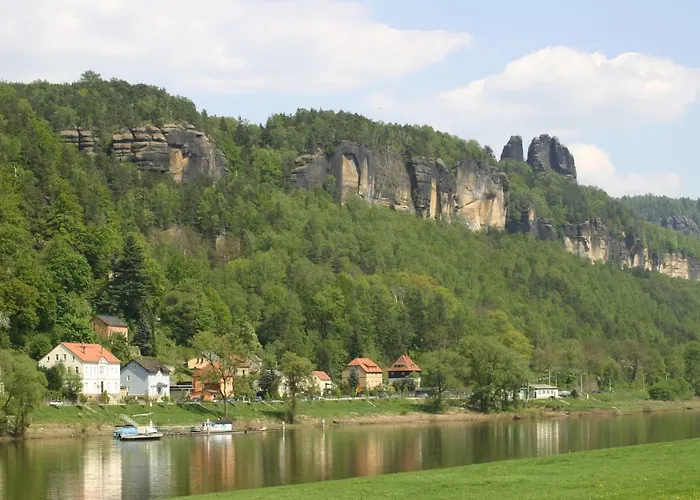 Apartment Elbufer 83 *